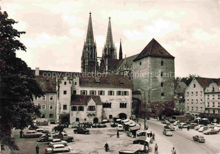 REGENSBURG Bayern Kornmarkt Dom Kathedrale Gotik Stadtturm Marktplatz Autos Stra