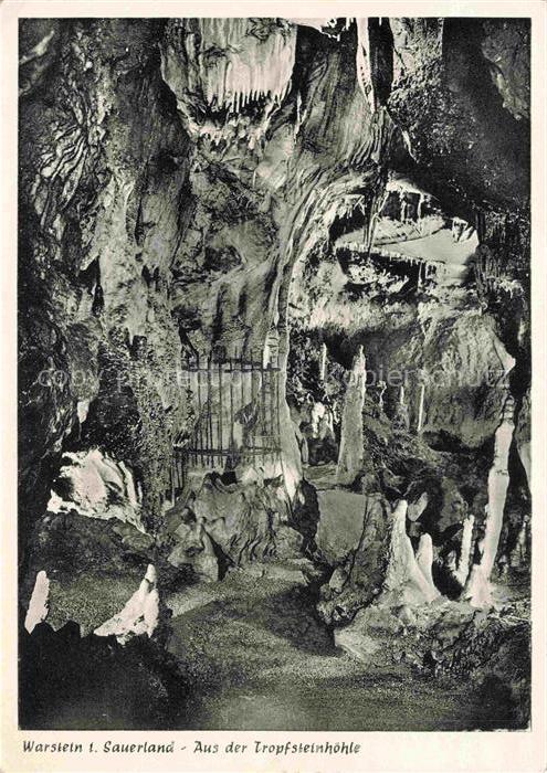 Warstein Sauerland NRW Tropfsteinhoehle Stalaktiten Stalagmiten Hoehle Waldhotel
