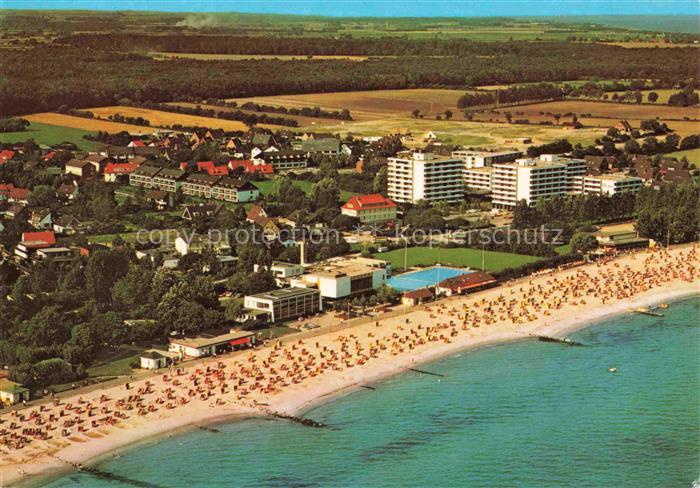 KELLENHUSEN Ostseebad Schleswig-Holstein Ostseeheilbad Strand Strandkoerbe Ostse