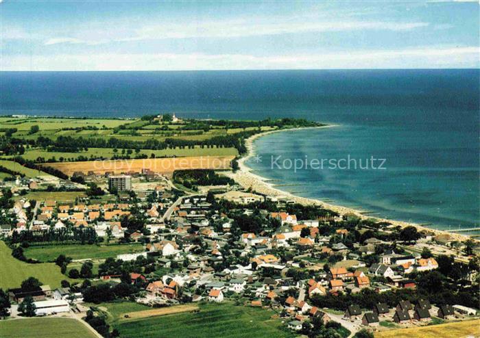 KELLENHUSEN Ostseebad Schleswig-Holstein Ostseeheilbad Ostsee Strand Kueste Feld