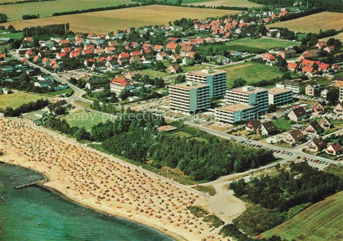KELLENHUSEN Ostseebad Schleswig-Holstein Ostseeheilbad Strand Badegaeste Hochhae