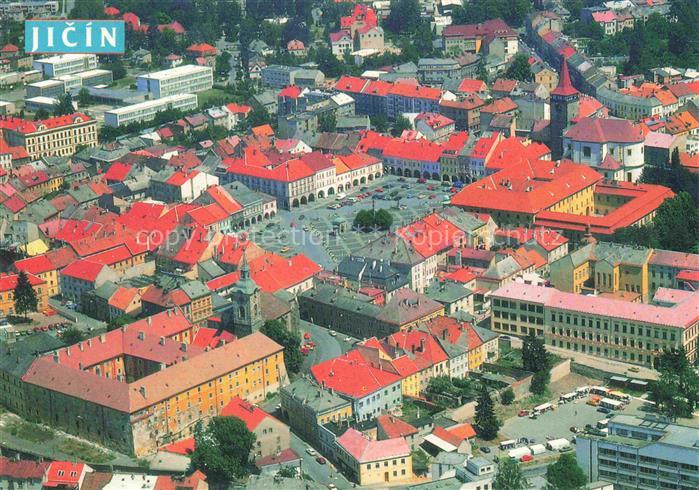 Jitschin Jicin CZ Altstadt Marktplatz Stadtansicht Daecher Platz Kirche