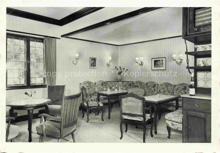 BAD WIEssEE Tegernsee Bayern Kurhotel-Eden Weinstueberl Gastraum Sofas Tische St