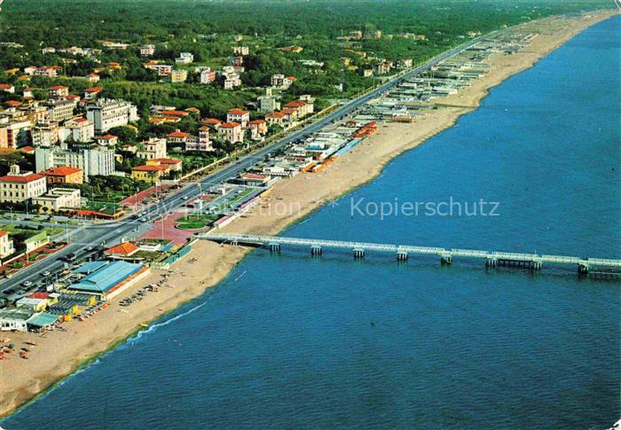 Marina di Massa Toscana IT Strand Luftbild Steg Meer Kueste Hotels Promenade
