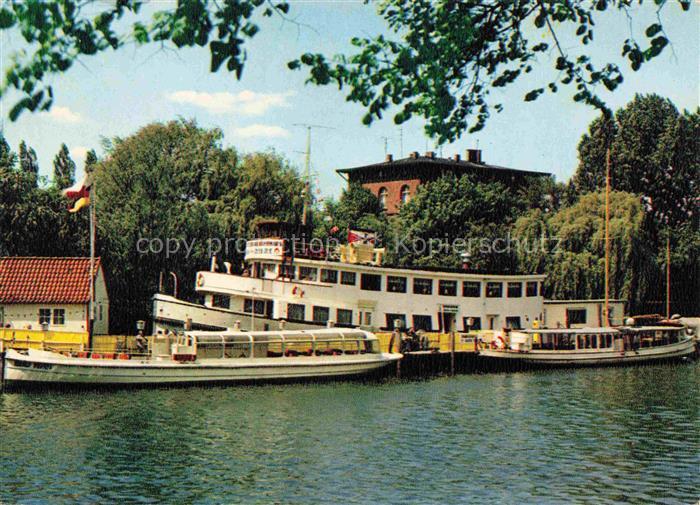 LueBECK  CITY Trave-Faehrhaus Holstentorplatz Gaststaettenschiff Trave Fahrgasts