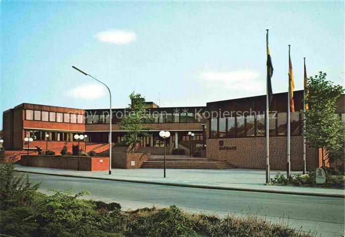 Lohne Vechta Oldenburg Niedersachsen Rathaus Flaggen Backsteinbau Vorplatz Stras