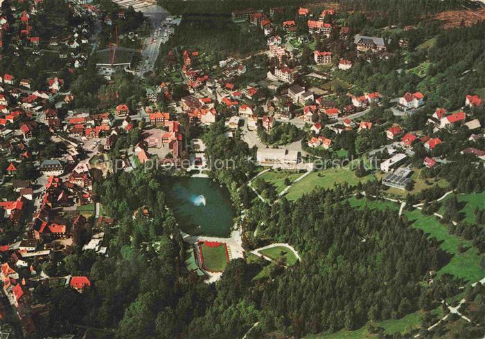 Braunlage Harz Niedersachsen Kurviertel Kunsteisstadion Kurpark Teich Springbrun