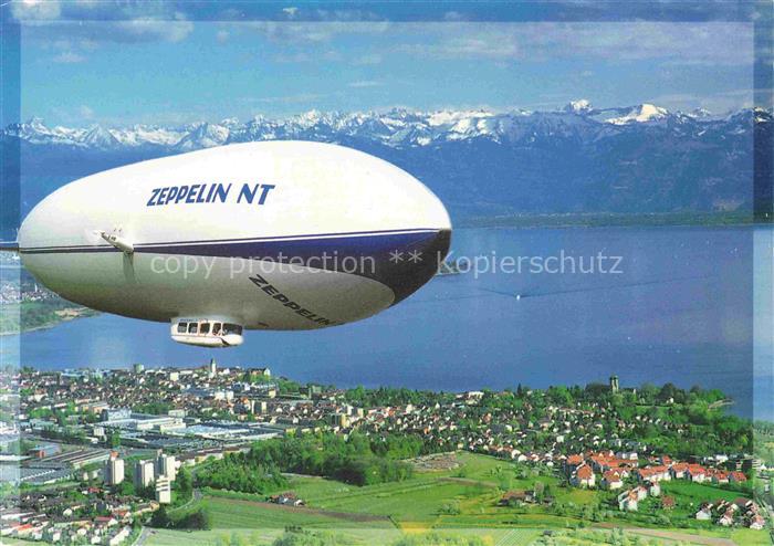 FRIEDRICHSHAFEN Bodensee BW Zeppelin-NT Bodensee Luftbild Stadtansicht Alpen