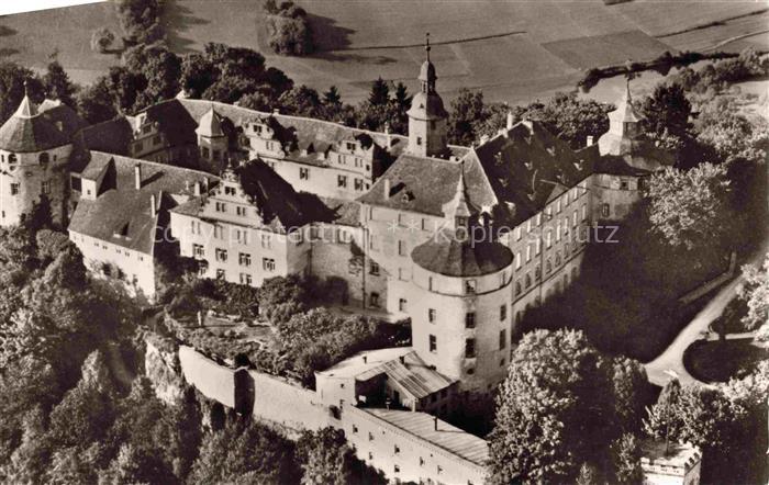 Schloss Langenburg Schloss-Langenburg Luftbild Burg Tuerme Wald Felder