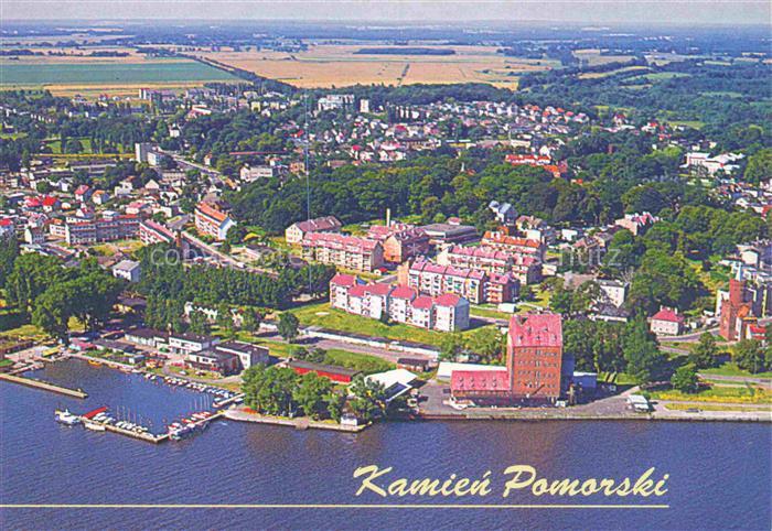 Swietousc Luftbild Hafen Stadtansicht Bucht Wohnbloecke Kirche Felder