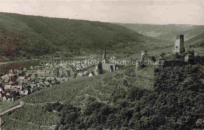 Klotten Mosel Cochem-Zell Rheinland-Pfalz Mosel Burgruine Weinberg Kirchturm Dor