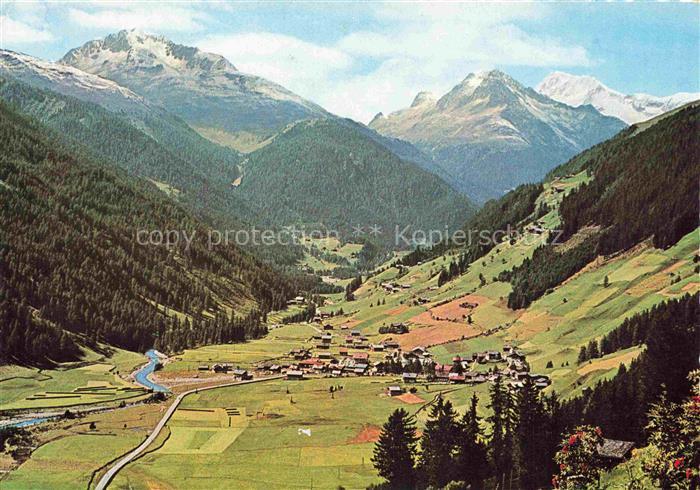 St Jakob Defereggen Tirol AT Hochgall Talblick Talboden Fluss Almhuetten Bergwal