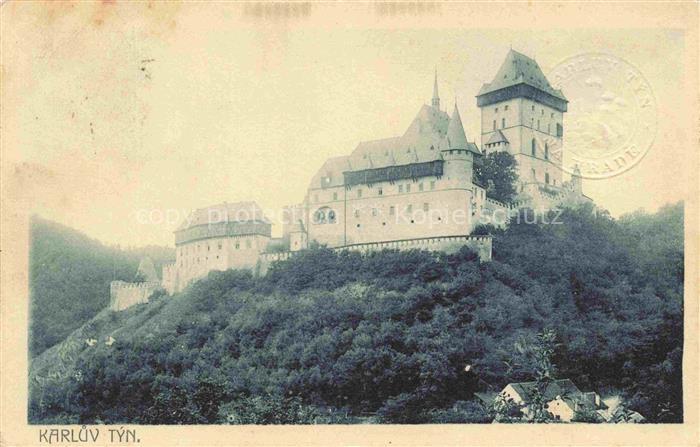 Karluv Tyn Hrad Karlsstejn CZ Karlův-Týn Burg Burganlage Huegel Tuerme Boehmen M