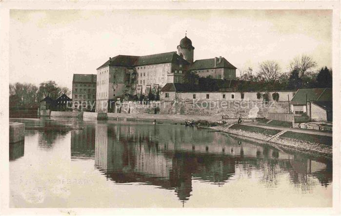 Lazne Podebrady CZ Schloss Zamek Fluss Spiegelung Turm Burgmauer Teich