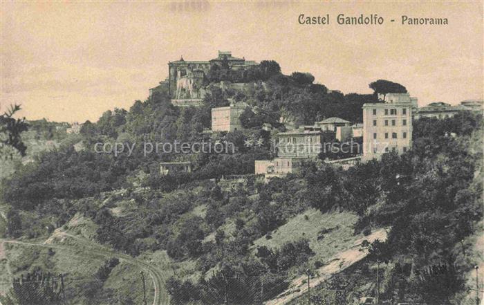 Castel Gandolfo Latium Burg Palast Huegel Wald Panorama Gebaeude Strassenkurve P