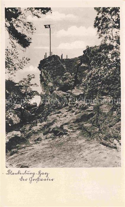 Blankenburg Harz Grossvatern Felsen Fahne Baeume Aussichtspunkt