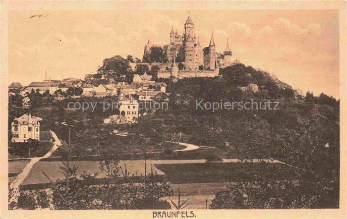 Braunfels Schloss-Braunfels Schloss Burg Tuerme Huegel Ortschaft Wiesen