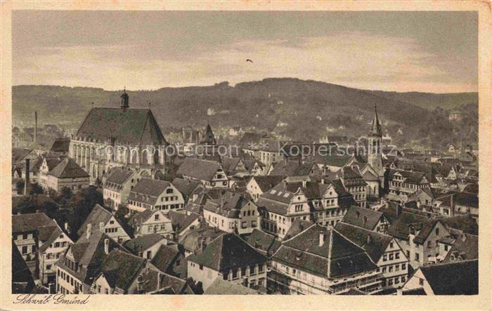Schwaebisch Gmuend BW Stadtpanorama Muenster Kirchtuerme Altstadt Daecher Huegel
