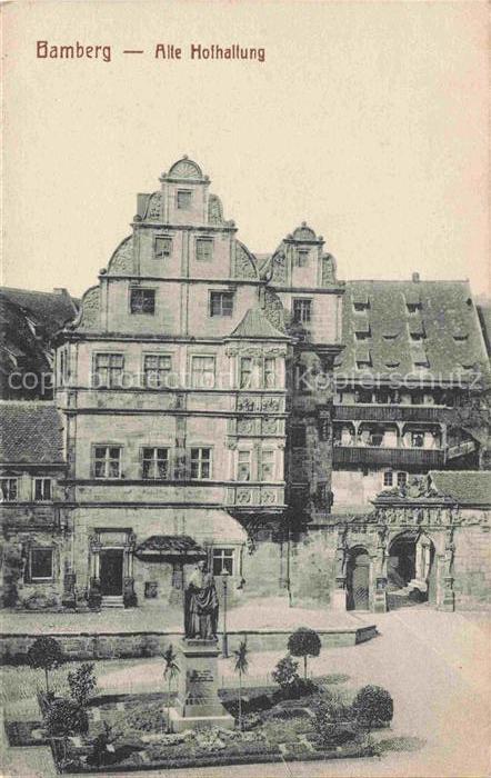 BAMBERG Bayern Alte-Hofhaltung Palais Portal Statue Renaissancegiebel Hof Tor