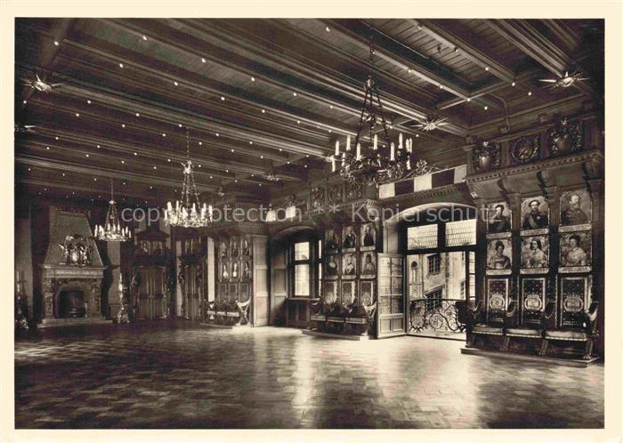 DETMOLD Lippe NRW Schloss-Detmold Ahnen-Saal Portraets Kamin Kronleuchter Holzde