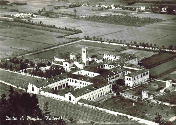 Praglia Teolo Veneto IT Abtei Kloster Kreuzgang Campanile Felder Luftbild