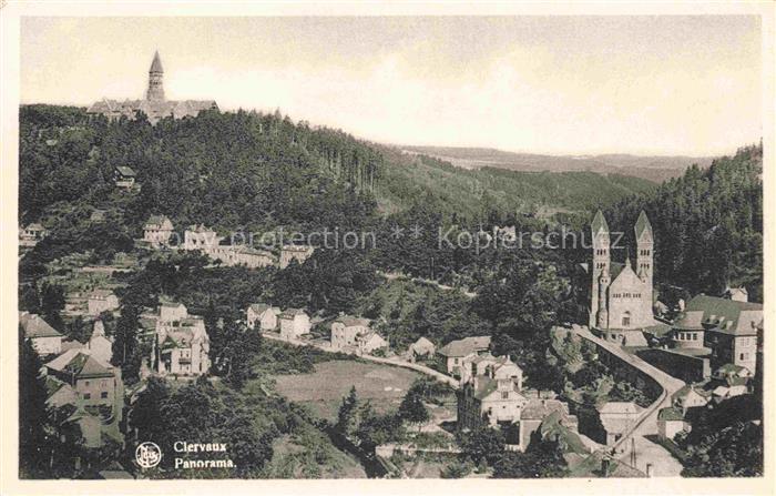 Clervaux-en-Ardennes Diekirch Luxembourg Kirche Kloster Stadtpanorama Wald Huege