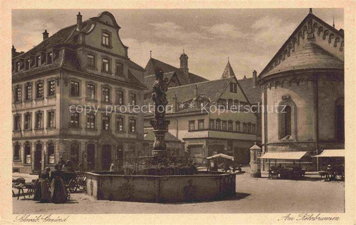 Schwaebisch Gmuend BW Rohrenbrunnen Brunnen Marktplatz Muenster Fachwerkhaeuser