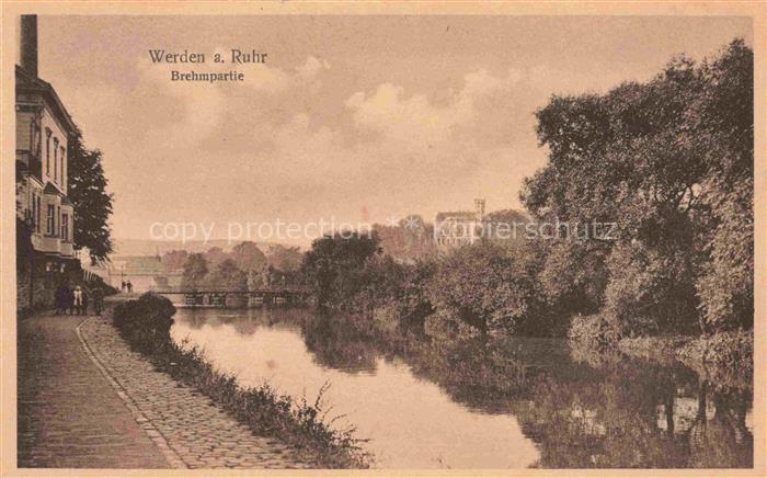 Werden Ruhr EssEN Ruhr Brehmpartie Flusspartie Uferpromenade Bruecke Baeume Wohn