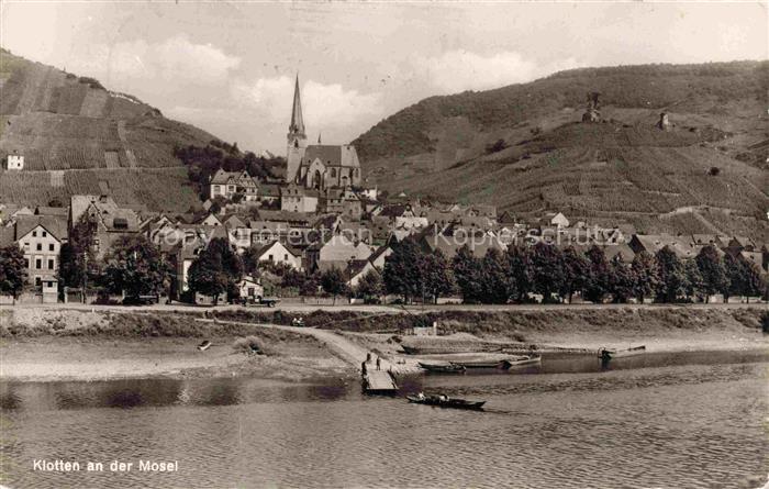 Klotten Mosel Cochem-Zell Rheinland-Pfalz Mosel Fluss Kirchturm Weinberge Stadta