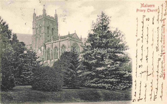 Priory Malvern Hills Priory-Church Kirchturm Gotik Baeume Park Kirche