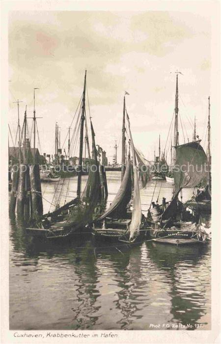 CUXHAVEN Nordseebad Krabbenkutter Hafen Segelboote Fischerboote Masten Nordsee