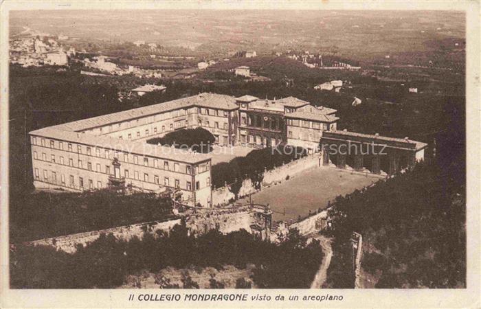 Frascati Roma Rom IT Collegio-Mondragone Jesuitenkolleg Luftaufnahme Innenhof Sp