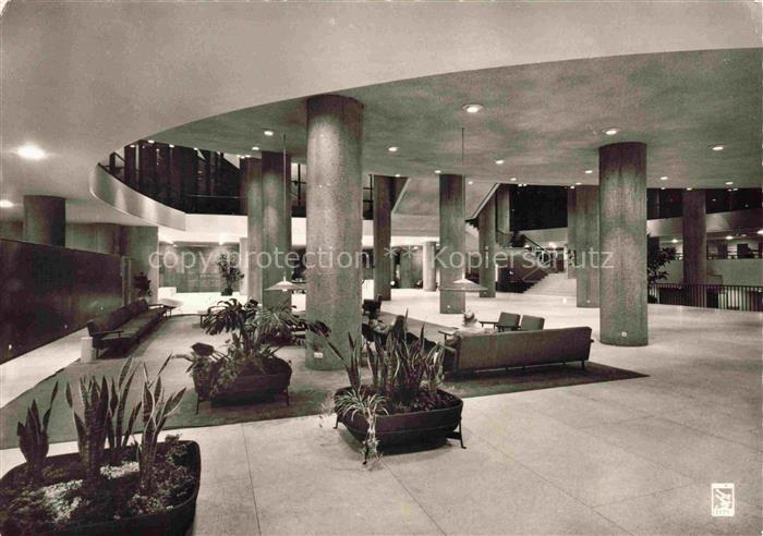 BERLIN  CITY Kongresshalle-im-Tiergarten Hauptfoyer Lobby Saeulen Pflanzen Moder