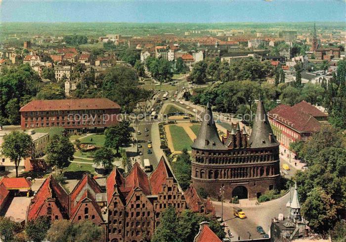 LueBECK  CITY Holstentor St-Petri Stadtpanorama Salzspeicher Stadttor Altstadt L