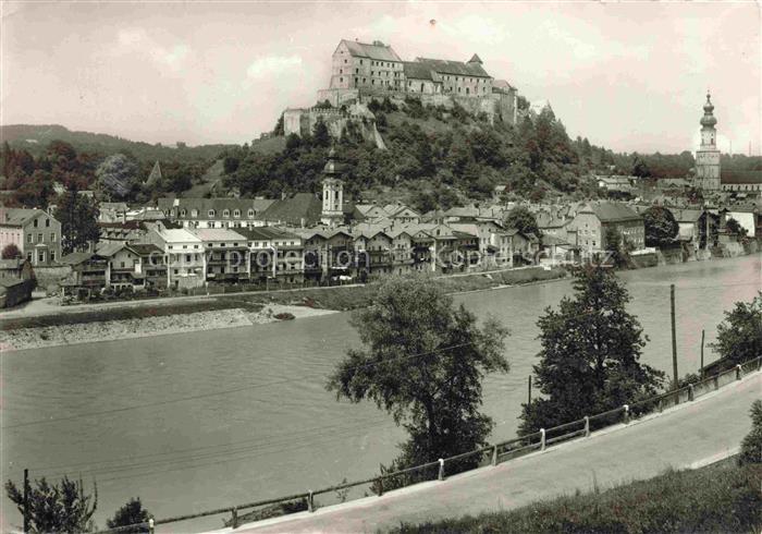 Burghausen  Salzach Oberbayern Burg Salzach Altstadt Kirchturm Fluss Burganlage