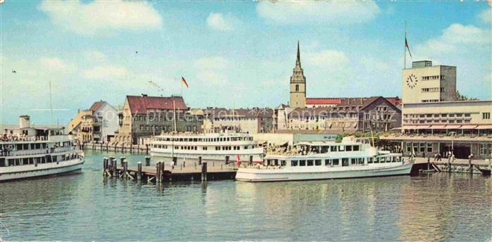 FRIEDRICHSHAFEN Bodensee BW Hafen Bodensee Faehrschiffe Kirchturm Uhr Fahnen Haf