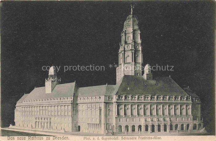 DRESDEN Elbe Neues-Rathaus Gypsmodell Friedrichs-Allee Rathausturm Nachtaufnahme