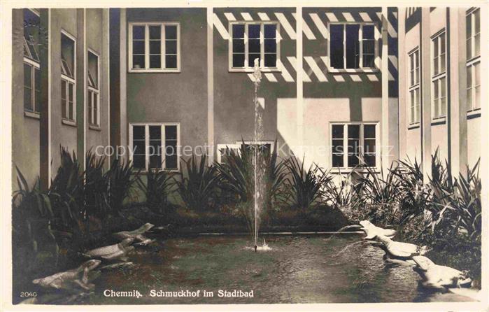 CHEMNITZ Sachsen Schmuckhof Stadtbad Brunnen Agaven Teich Innenhof Froesche Spri
