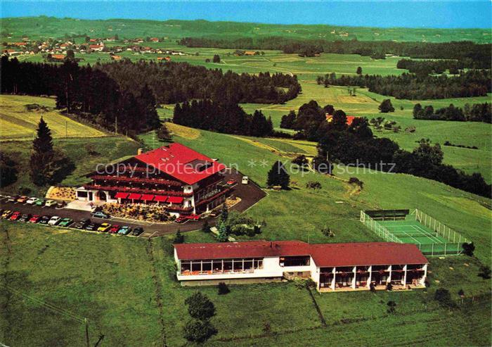 Isny Allgaeu Bayern Kur-Sporthotel Isnyberg-Bromerhof Fliegeraufnahme Luftbild T