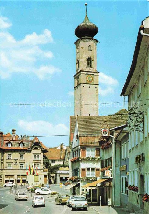 Isny Allgaeu Bayern Blaserturm Zwiebelturm Marktplatz Strassenszene Autos Gescha