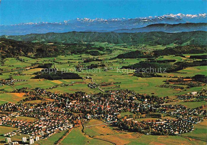 Isny Allgaeu Bayern Fliegeraufnahme Alpen-Panorama Stadt Wiesen Waelder Felder K