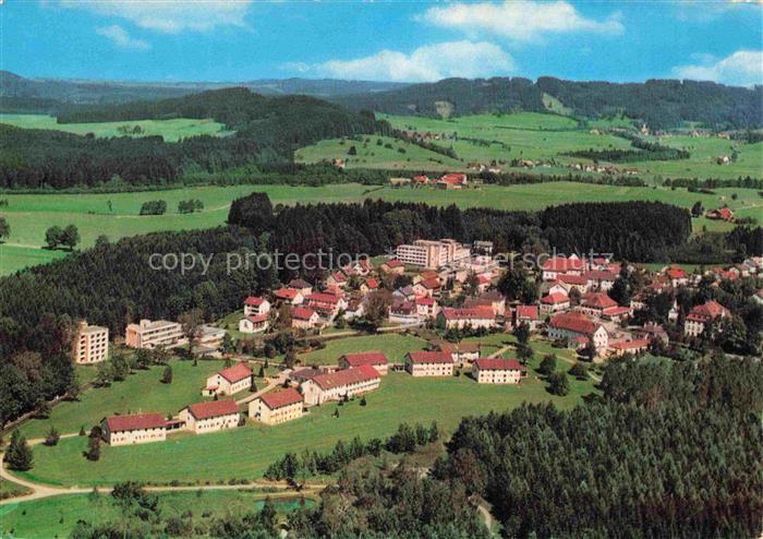 Neutrauchburg Isny Allgaeu Bayern Fliegeraufnahme Kurort Wald Wiesen Sanatorium
