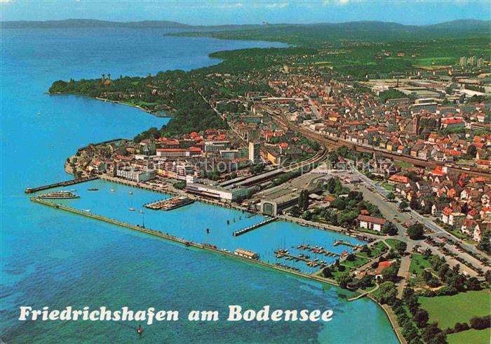 FRIEDRICHSHAFEN Bodensee BW Fliegeraufnahme Bodensee Hafen Jachthafen Innenstadt