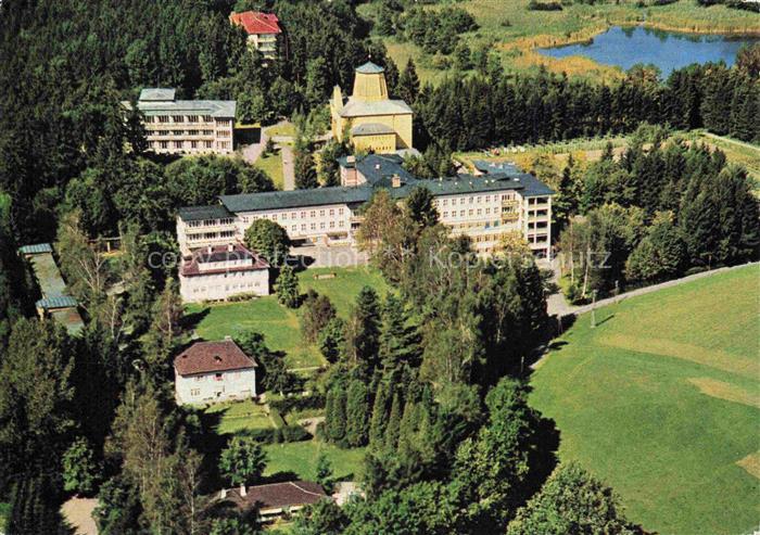 Wangen Allgaeu Bayern Heilstaette Schulsanatorium Fliegeraufnahme Wald See Gebae