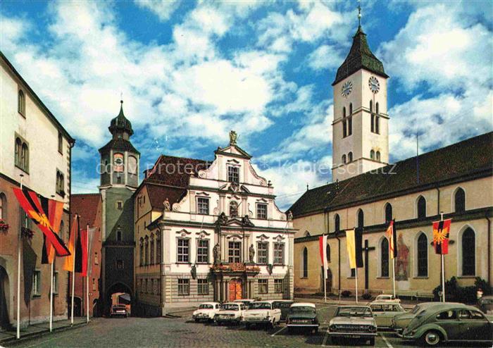 Wangen Allgaeu Bayern Rathaus Marktplatz Stadttor Kirche Fahnen Autos Barockfass