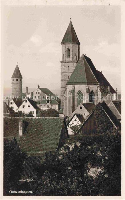 Gunzenhausen Altmuehlsee Bayern Kirche Blasturm Daecher Stadtansicht Kirchturm