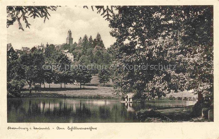 Kronberg  Cronberg Taunus Teich Turm Baeume Park Villen Spiegelung Wohnhaeuser