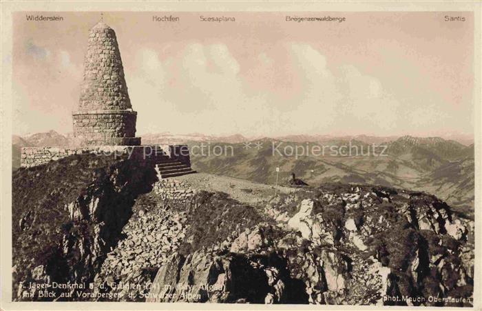 Gruenten 1741m Burgberg Allgaeu Bayern Jaeger-Denkmal Gipfel Denkmal Widderstein