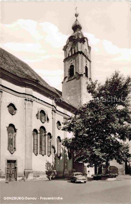 Guenzburg Bayern Frauenkirche Kirchturm Zwiebelturm Barockkirche Baum Auto