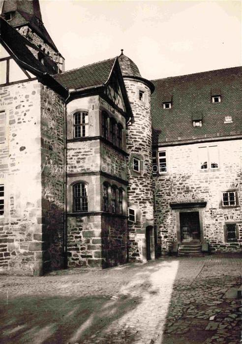 Schluechtern Hessen Ehemaliges-Kloster Klosterhof Rundturm Bruchsteinmauer Kopfs
